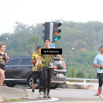 Runner Photo 6459026
