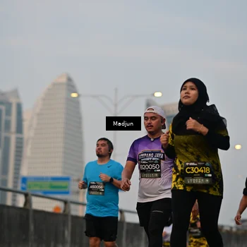 Runner Photo 6459028