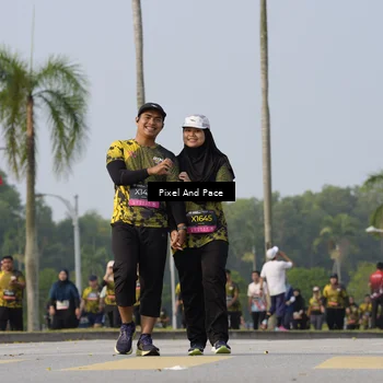 Runner Photo 6459030