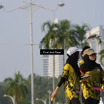 Runner Photo 6459035