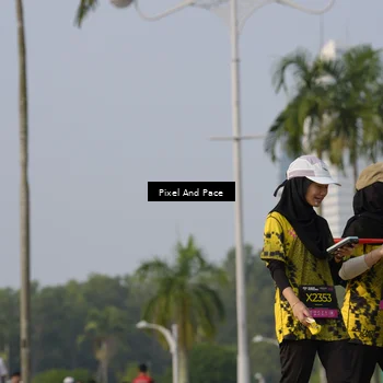 Runner Photo 6459042