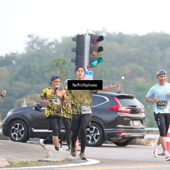Runner Photo 6459048