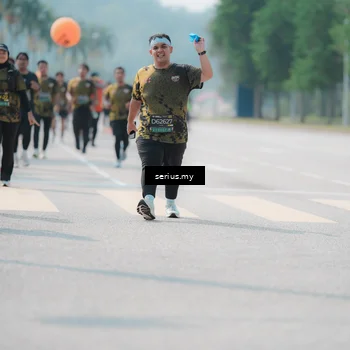 Runner Photo 6459057