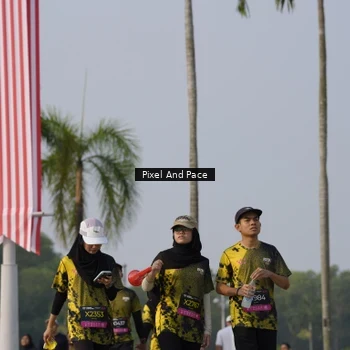 Runner Photo 6459069