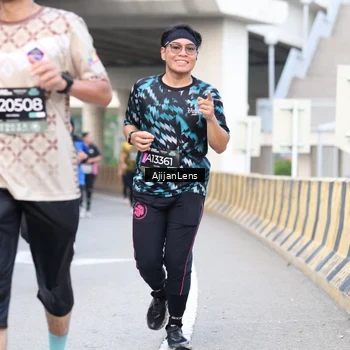 Runner Photo 6459072