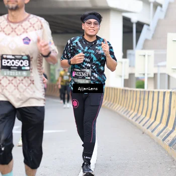 Runner Photo 6459077