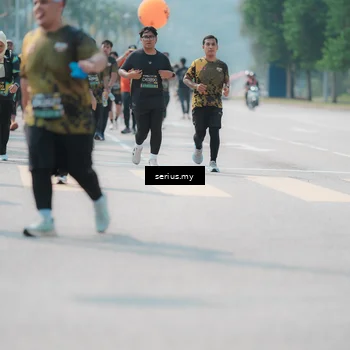 Runner Photo 6459084