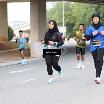 Runner Photo 6459087