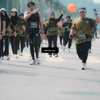 Runner Photo 6459090