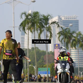 Runner Photo 6459111