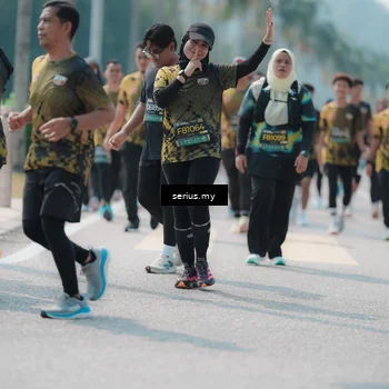 Runner Photo 6459118
