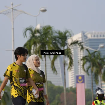 Runner Photo 6459144