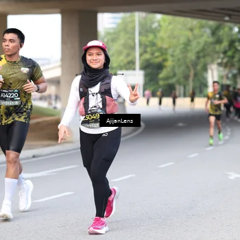 Runner Photo 6459153