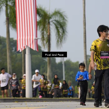 Runner Photo 6459182