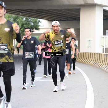 Runner Photo 6459210