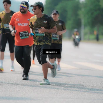 Runner Photo 6459211