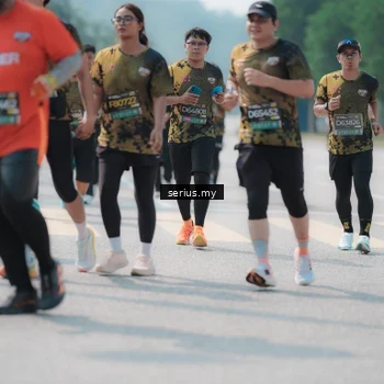 Runner Photo 6459215
