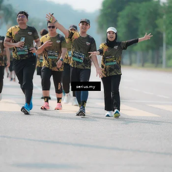 Runner Photo 6459246