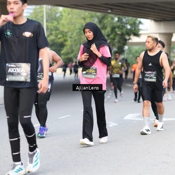 Runner Photo 6459252