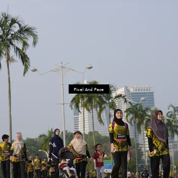 Runner Photo 6459276