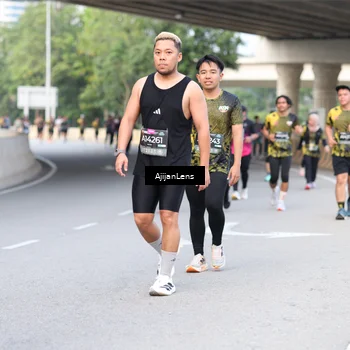 Runner Photo 6459290