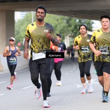 Runner Photo 6459378