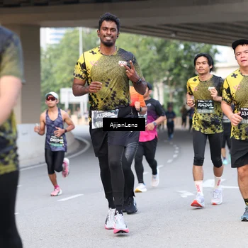 Runner Photo 6459385