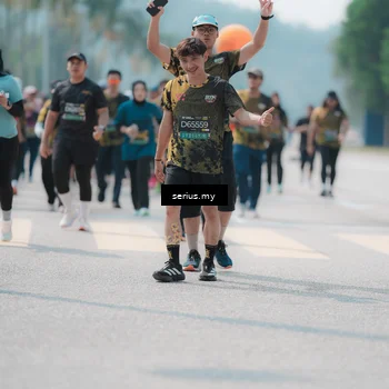 Runner Photo 6459390