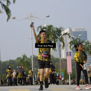Runner Photo 6459409