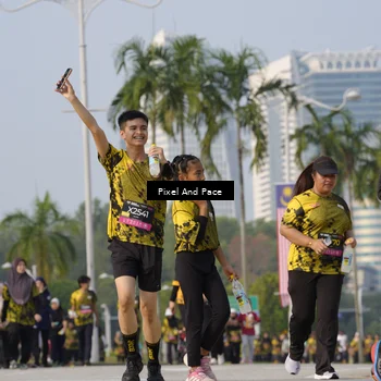 Runner Photo 6459420