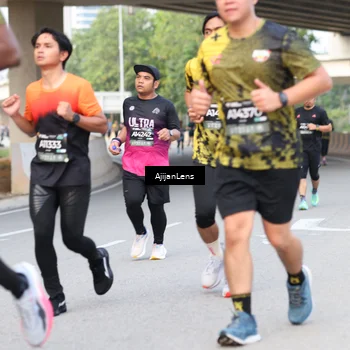 Runner Photo 6459433
