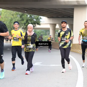 Runner Photo 6459451