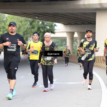 Runner Photo 6459470