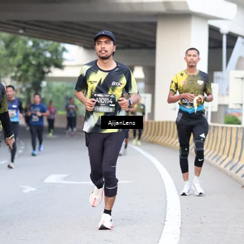 Runner Photo 6459480