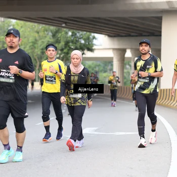 Runner Photo 6459495