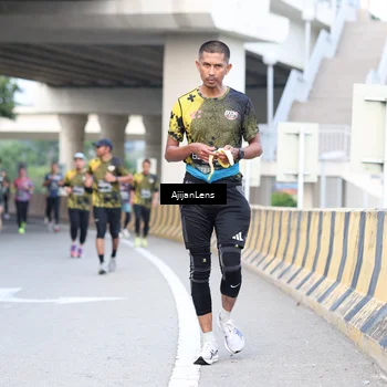 Runner Photo 6459517