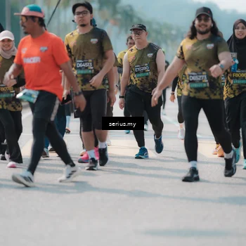 Runner Photo 6459542