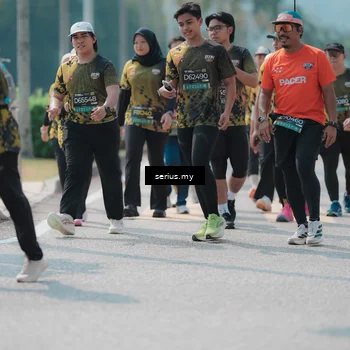Runner Photo 6459543