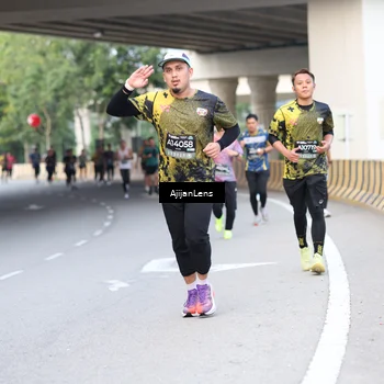 Runner Photo 6459591