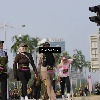 Runner Photo 6459615