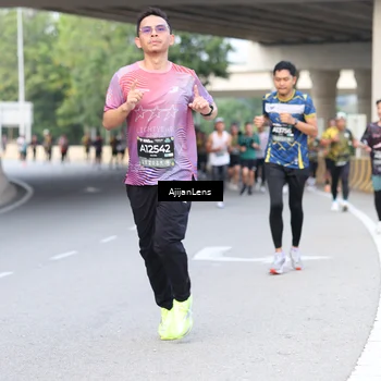 Runner Photo 6459687