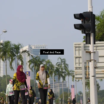 Runner Photo 6459711