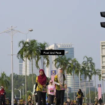 Runner Photo 6459713