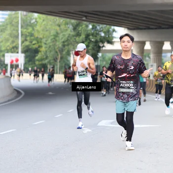 Runner Photo 6459771