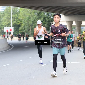 Runner Photo 6459800
