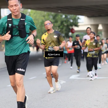 Runner Photo 6459825