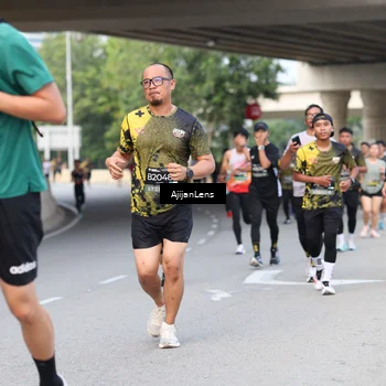 Runner Photo 6459845