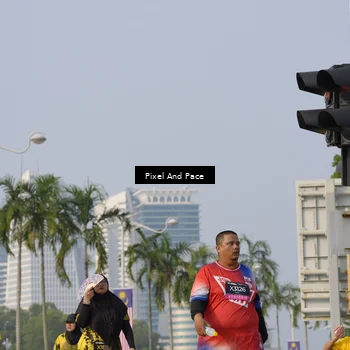 Runner Photo 6459944