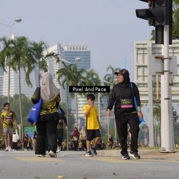 Runner Photo 6460002