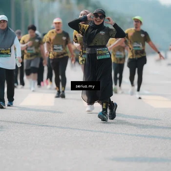 Runner Photo 6460030